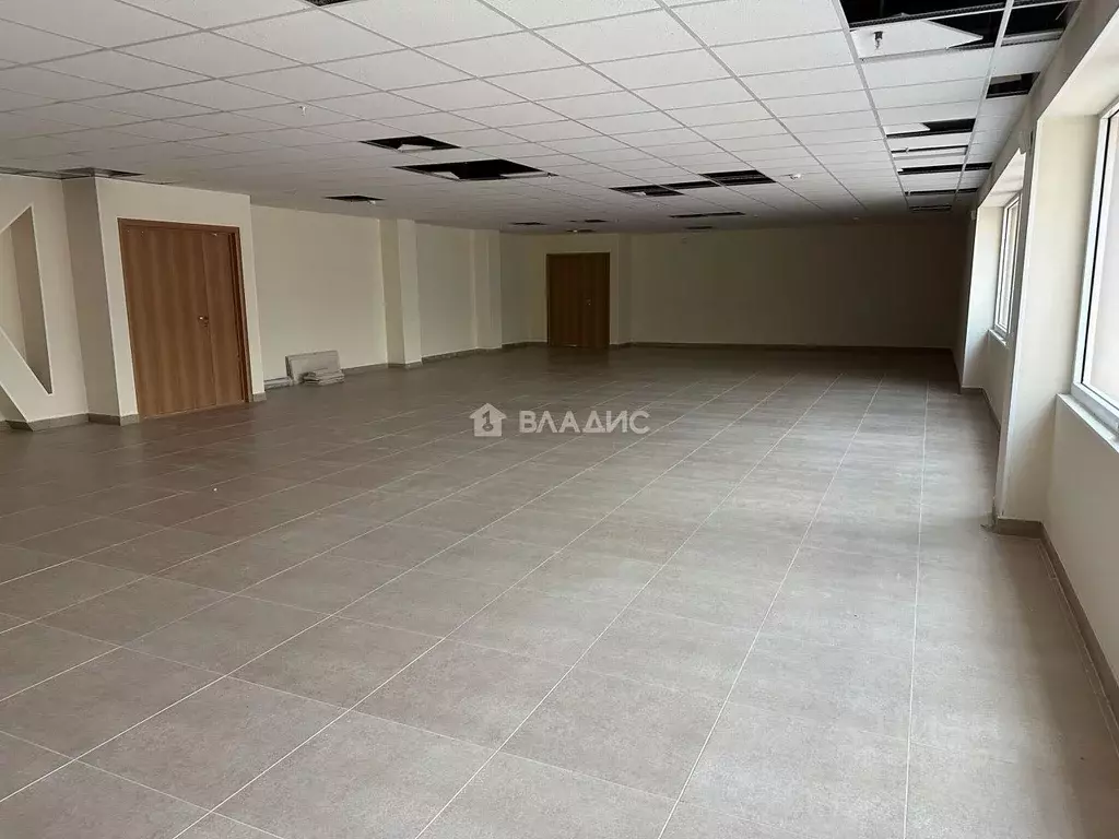 Помещение свободного назначения в Коми, Сыктывкар ул. Ленина, 74 (76 ... - Фото 1