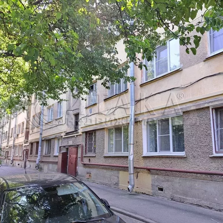 Комната 15,6 м в 3-к., 1/5 эт. - Фото 1