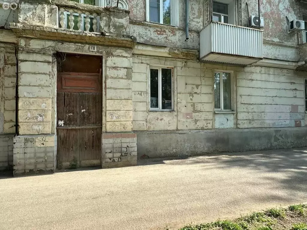 4-комнатная квартира: Саратов, Гвардейская улица, 18 (60.9 м) - Фото 0