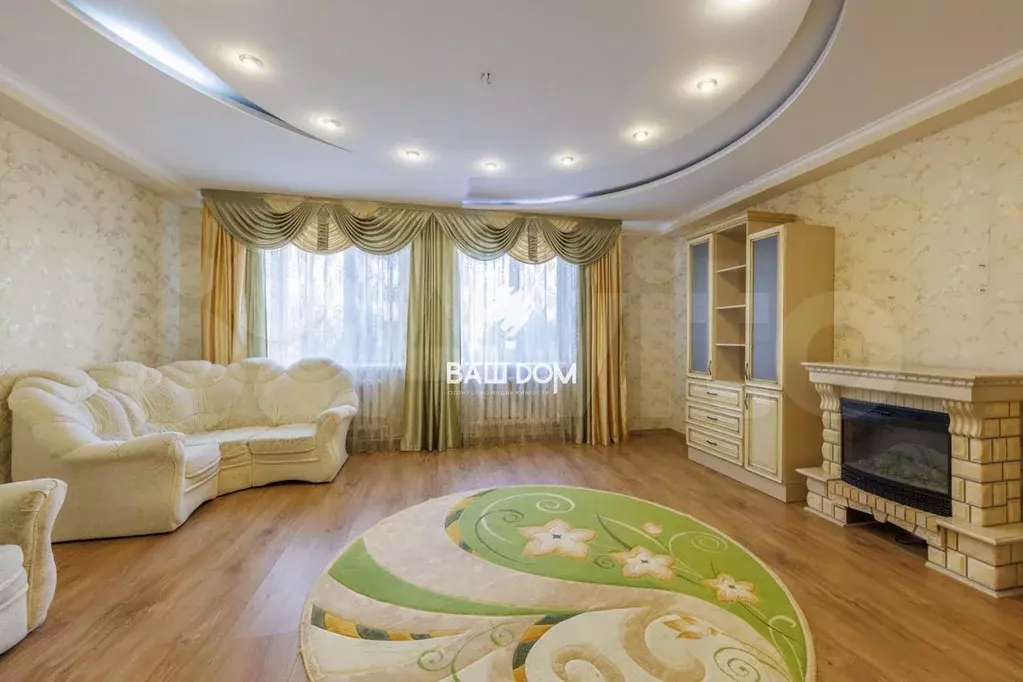 3-к. квартира, 112 м, 1/10 эт. - Фото 1