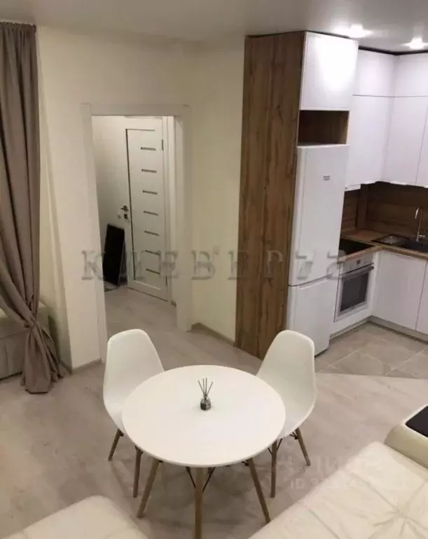 Студия Тюменская область, Тюмень ул. Дмитрия Менделеева, 2к2 (34.0 м) - Фото 1