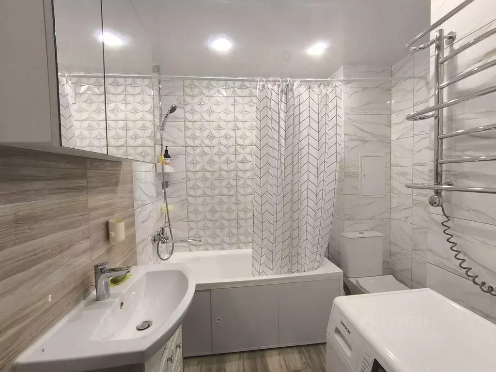 2-к кв. Севастополь ул. Бориса Михайлова, 25 (56.0 м) - Фото 1