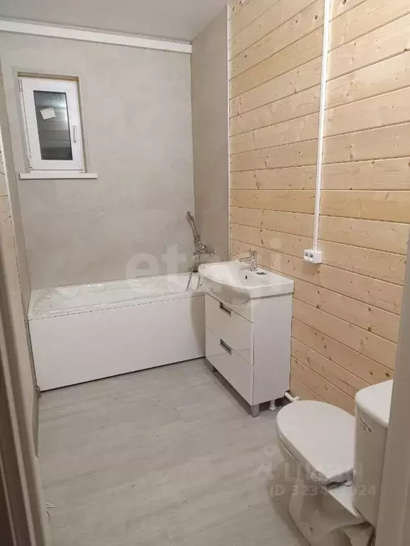 Дом в Ленинградская область, Волосовский район, Клопицкое с/пос, пос. ... - Фото 1