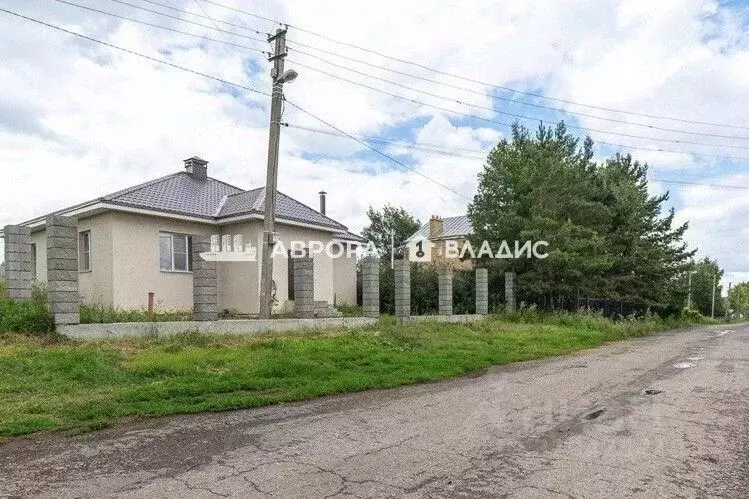 Дом в Челябинская область, Магнитогорск Приуральский кп, ул. ... - Фото 0