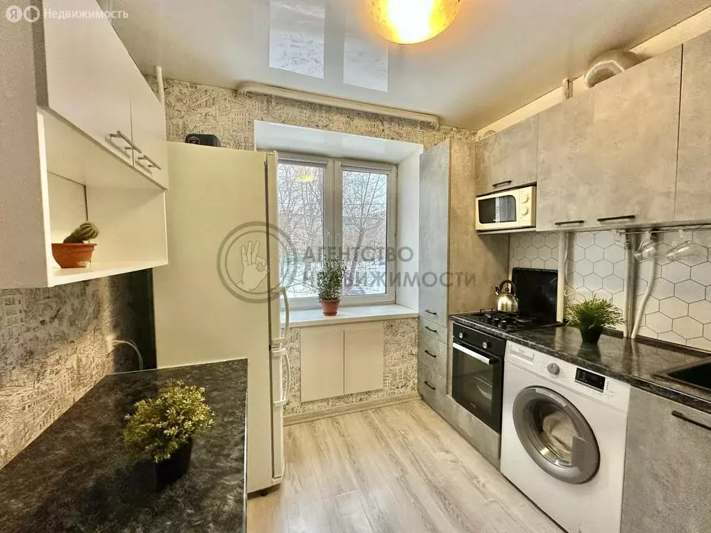 2-комнатная квартира: Казань, улица Седова, 3 (48 м) - Фото 0