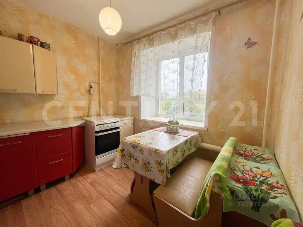 2-к кв. Пермский край, Кунгур ул. Газеты Искра, 15 (47.1 м) - Фото 1