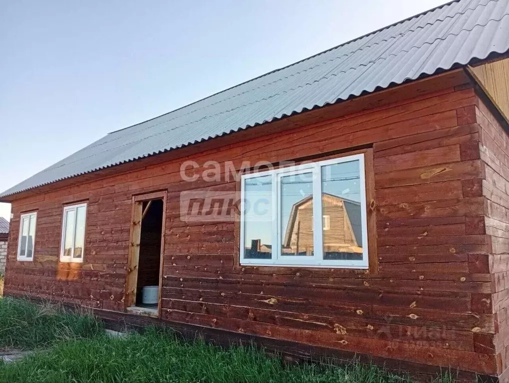Дом в Иркутская область, Эхирит-Булагатский район, пос. Усть-Ордынский ... - Фото 1