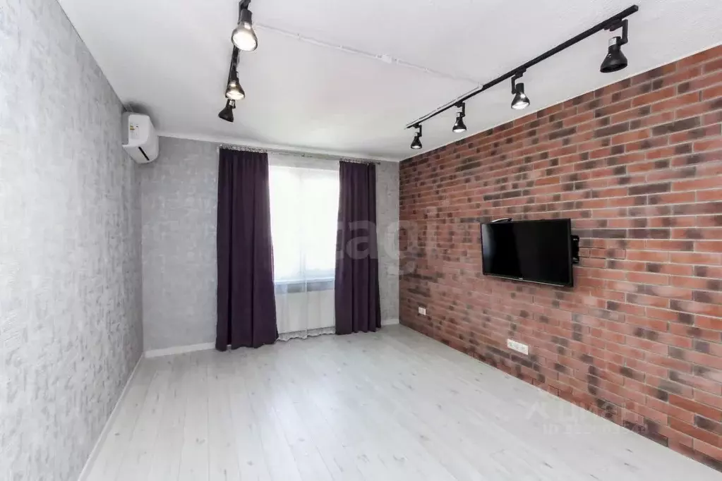 3-к кв. Тюменская область, Тюмень проезд Тихий, 4 (75.3 м) - Фото 1