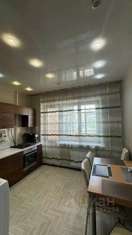 3-к кв. Саха (Якутия), Якутск ул. Хабарова, 11 (77.6 м) - Фото 0