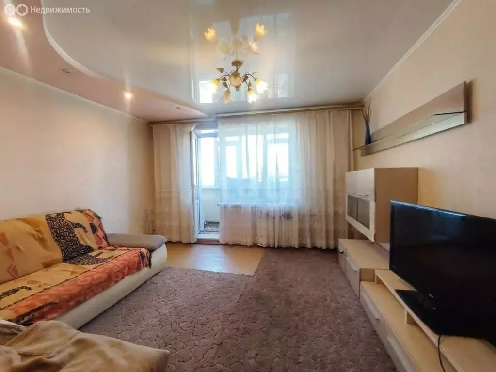 3-комнатная квартира: Елизово, улица Завойко, 42А (63.4 м) - Фото 1