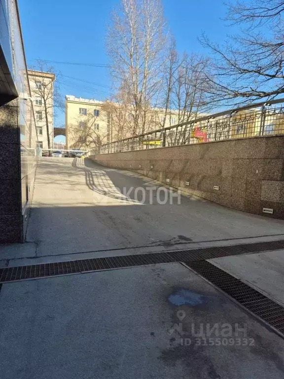 Гараж в Санкт-Петербург просп. Юрия Гагарина, 7 (18 м) - Фото 1