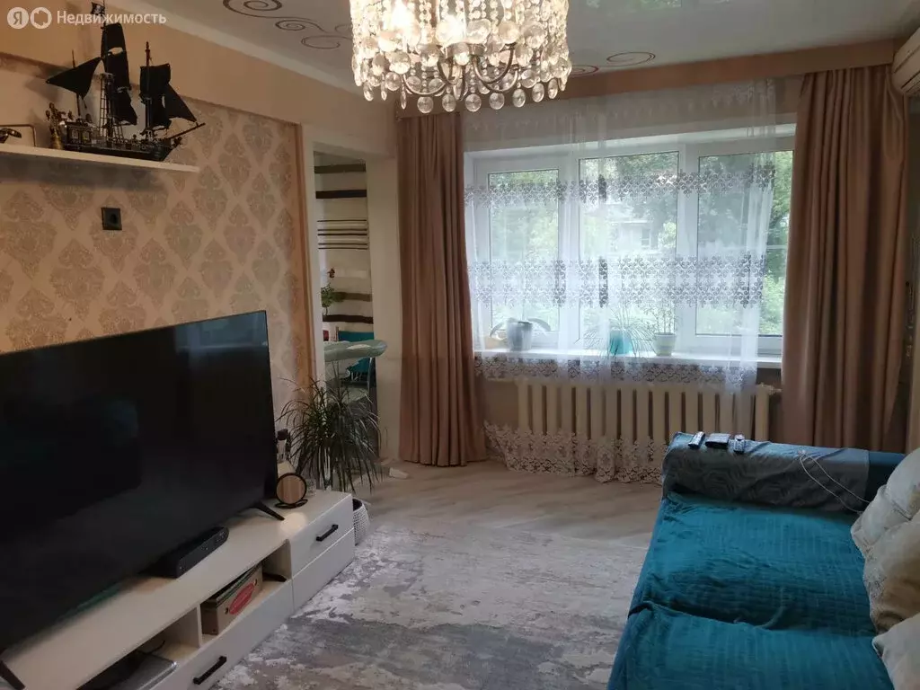3-комнатная квартира: Калуга, улица Веры Андриановой, 30 (49.7 м) - Фото 1
