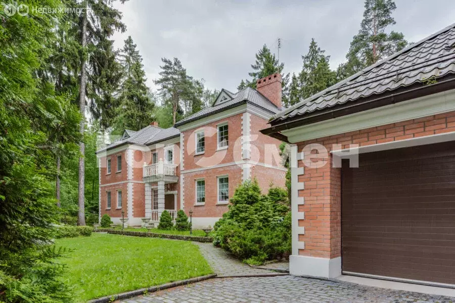 Дом в посёлок Поведники, Лесная улица, 14 (395 м) - Фото 1