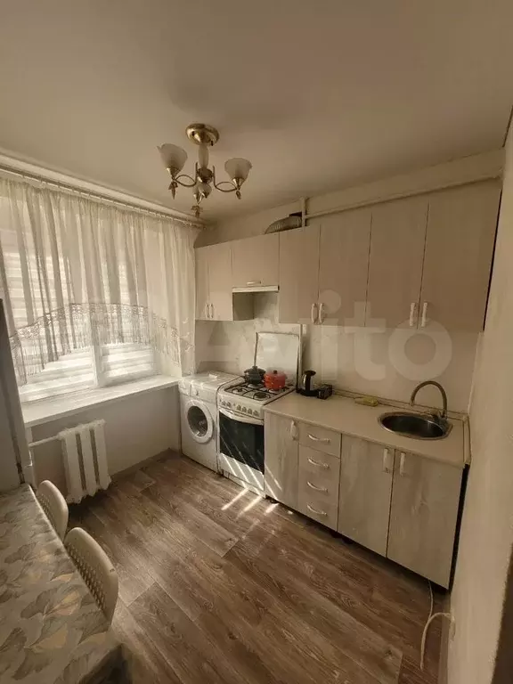 1-к. квартира, 32 м, 1/5 эт. - Фото 0