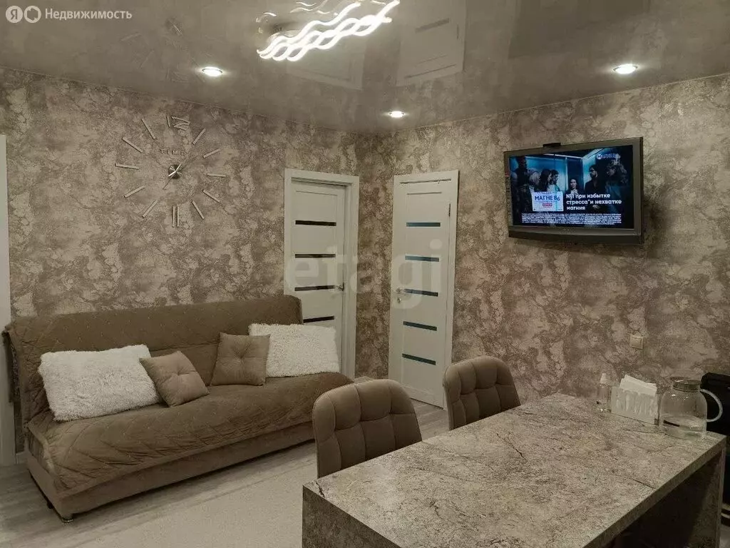 2-комнатная квартира: Тюмень, Стройотрядовская улица, 8 (51 м) - Фото 2