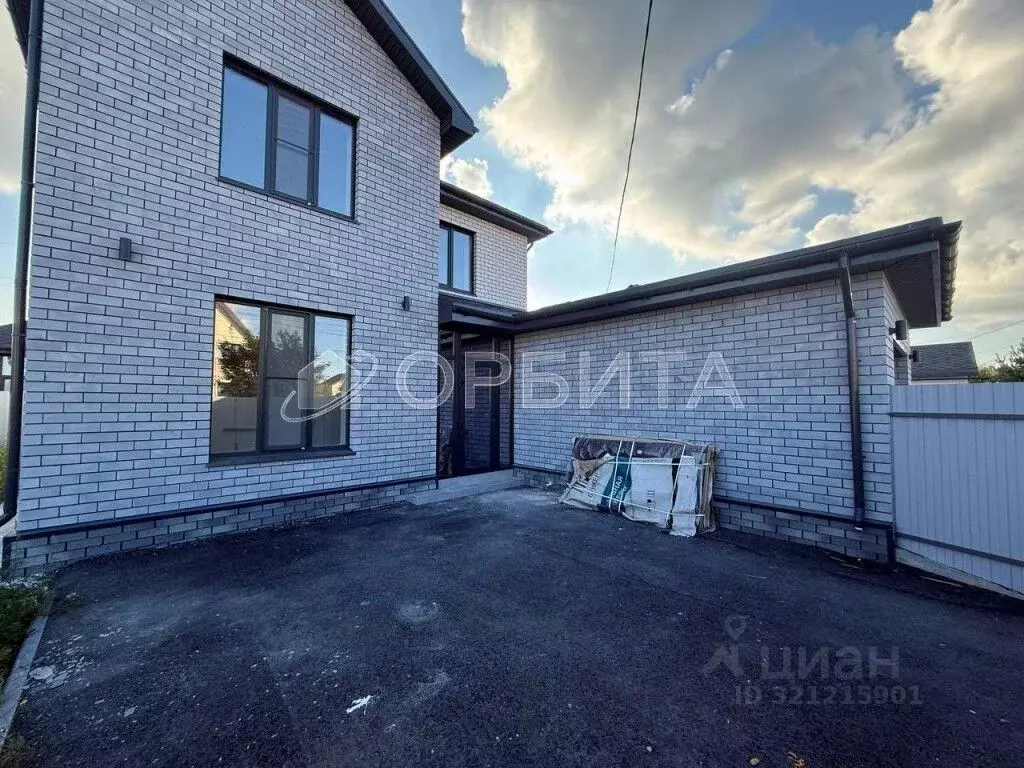 Дом в Тюменская область, Тюмень Березняковский мкр, ул. Нефтеюганская ... - Фото 1