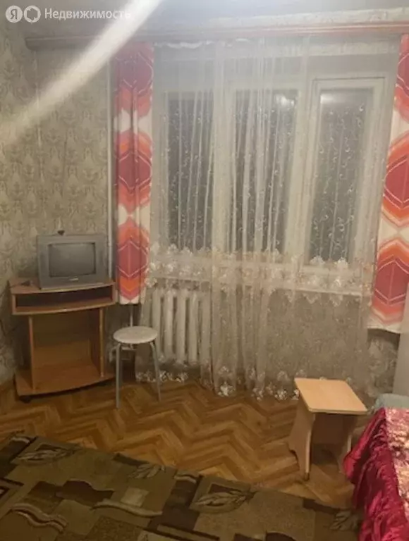 1к в 3-комнатной квартире (14 м) - Фото 1