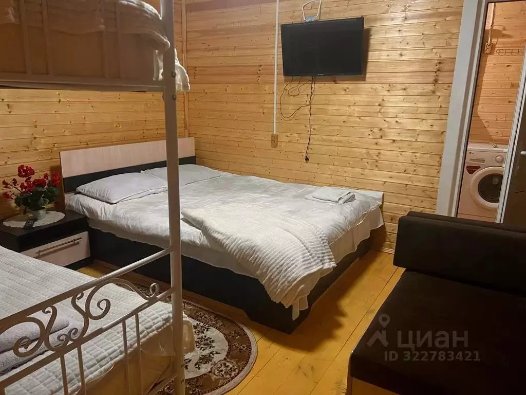 Дом в Карачаево-Черкесия, Зеленчукский район, с. Архыз ул. Курджиева, ... - Фото 2