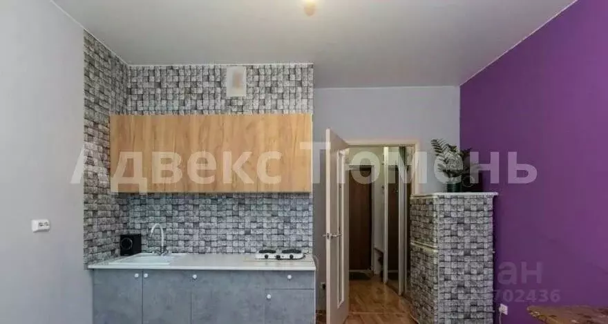 Студия Тюменская область, Тюмень ул. Верхнетарманская, 5 (20.0 м) - Фото 1