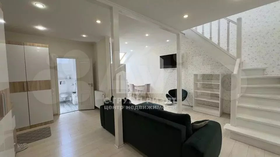 2-к. квартира, 70,6 м, 3/3 эт. - Фото 1