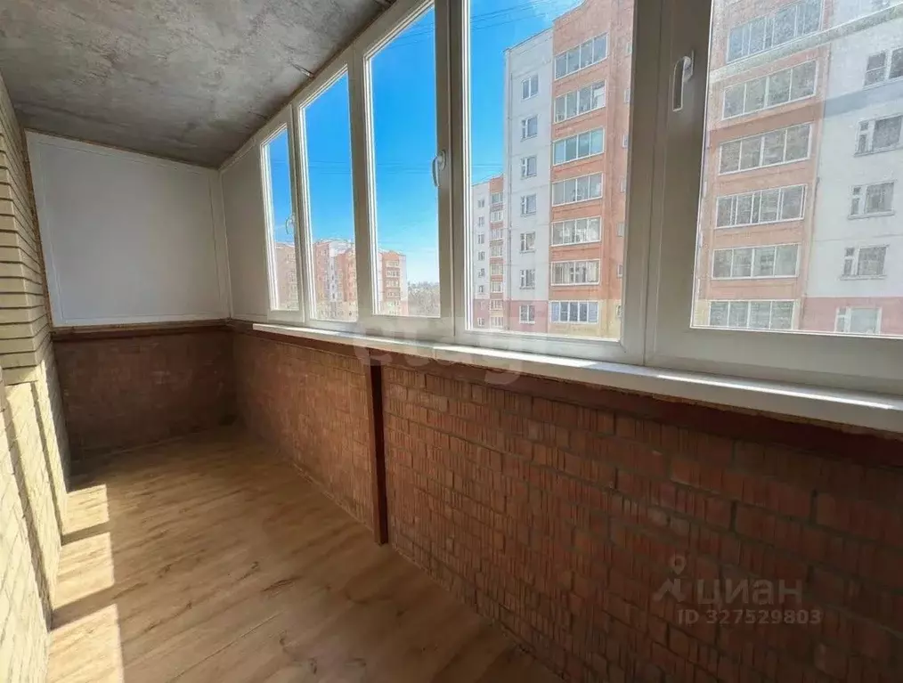 Студия Ярославская область, Ярославль ул. Батова, 10к2 (27.7 м) - Фото 1