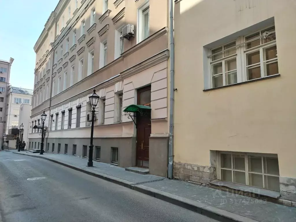 Помещение свободного назначения в Москва Малый Спасоглинищевский пер., ... - Фото 0