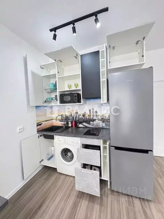 Студия Санкт-Петербург Октябрьская наб., 40 (22.2 м) - Фото 2