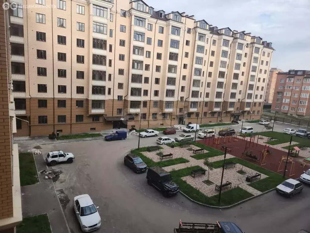 2-комнатная квартира: Владикавказ, улица Курсантов-Кировцев, 4А (77.3 ... - Фото 1