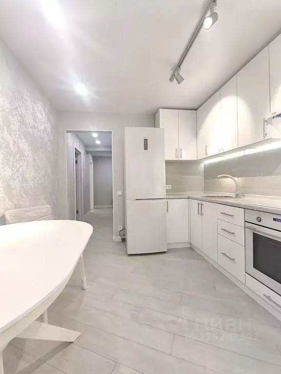 2-к кв. Пензенская область, Пенза ул. Ново-Казанская, 7А (58.0 м) - Фото 0