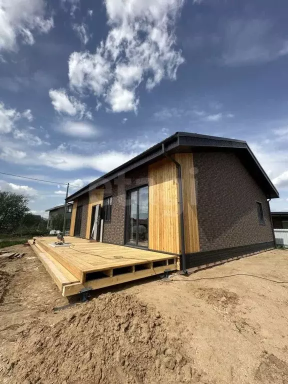 Дом в Коми, Сыктывдинский район, с. Выльгорт ул. Сретенская (120 м) - Фото 1