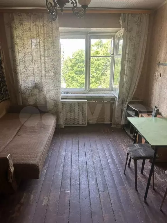 Комната 12,4 м в 7-к., 4/5 эт. - Фото 0