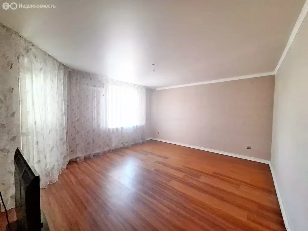 2-комнатная квартира: Батайск, улица Воровского, 21 (65 м) - Фото 1