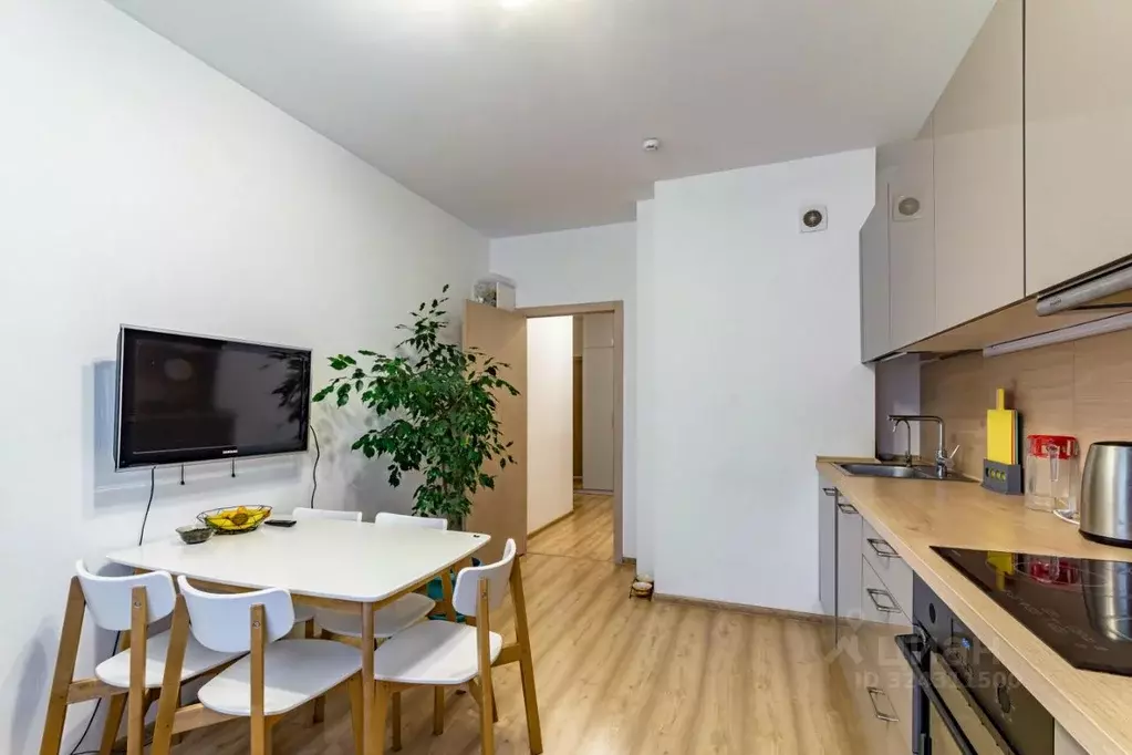 3-к кв. Свердловская область, Екатеринбург Академический мкр, 10-й ... - Фото 2