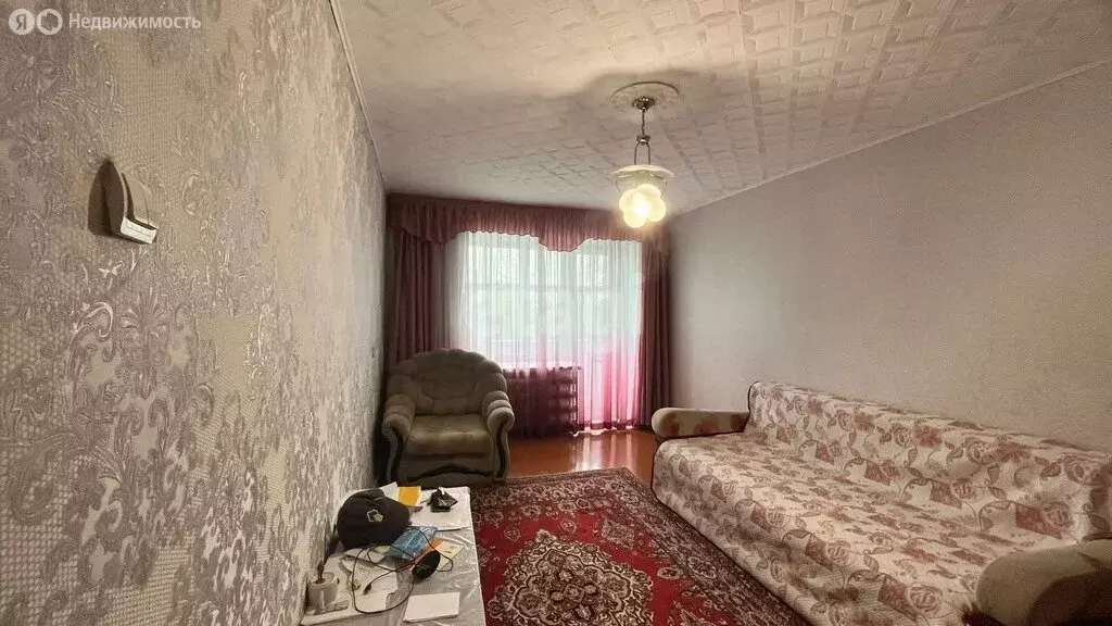 1-комнатная квартира: Ирбит, улица Стекольщиков, 1 (28.7 м) - Фото 1