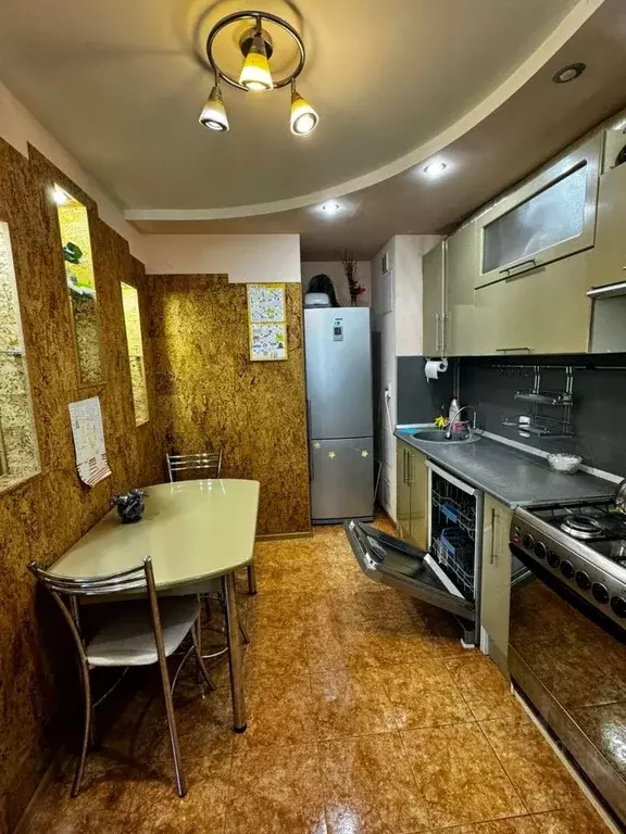 3-к кв. Самарская область, Сызрань просп. 50 лет Октября, 79 (64.1 м) - Фото 1