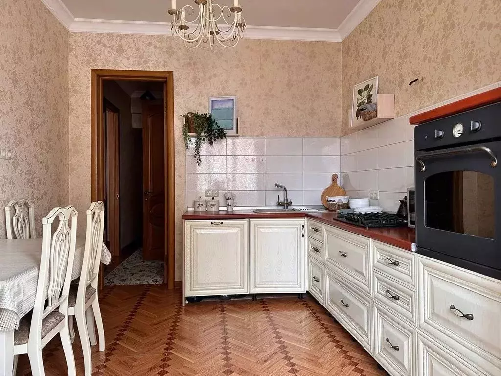 3-к кв. Дагестан, Махачкала просп. Гамидова, 15Д (80.0 м) - Фото 0