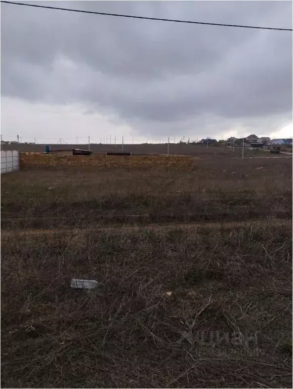 Участок в Крым, Сакский район, с. Суворовское  (8.0 га.) - Фото 1