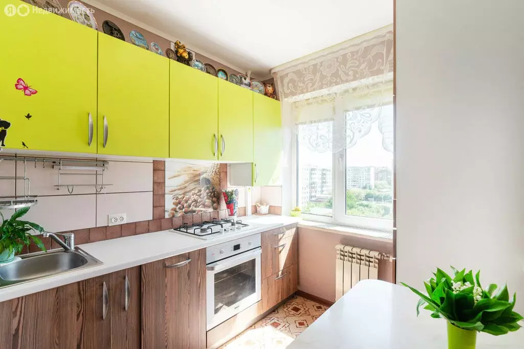 2-комнатная квартира: Омск, улица Дмитриева, 4к2 (40 м) - Фото 0
