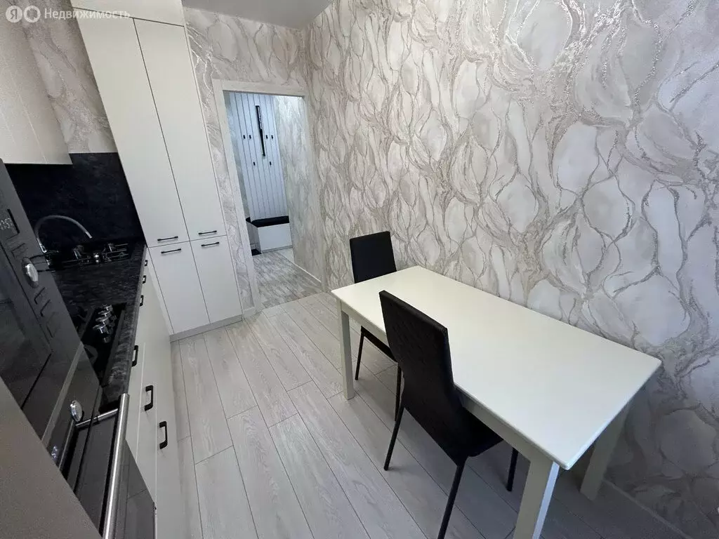 3-комнатная квартира: Курган, Техническая улица, 12А (65 м) - Фото 1