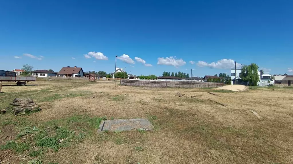 Участок в Волгоградская область, Среднеахтубинский район, Кировское ... - Фото 1