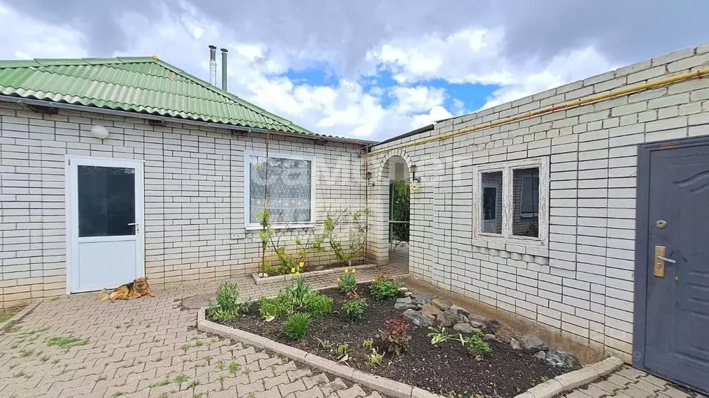 Дом в Белгородская область, Губкин ул. 2-я Полевая (100 м) - Фото 1