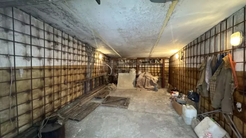Гараж в Тюменская область, Тюмень ул. Елизарова, 6с1 (20 м) - Фото 1