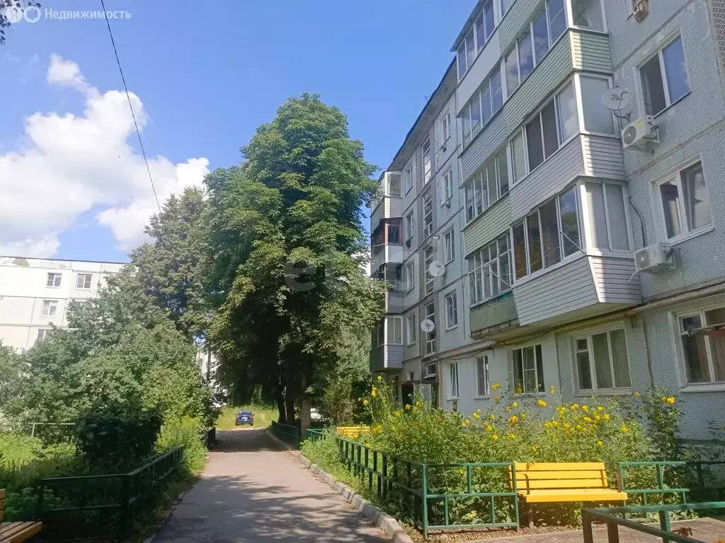 3-комнатная квартира: Болохово, Болохово, улица Соловцова, 10 (48 м) - Фото 1