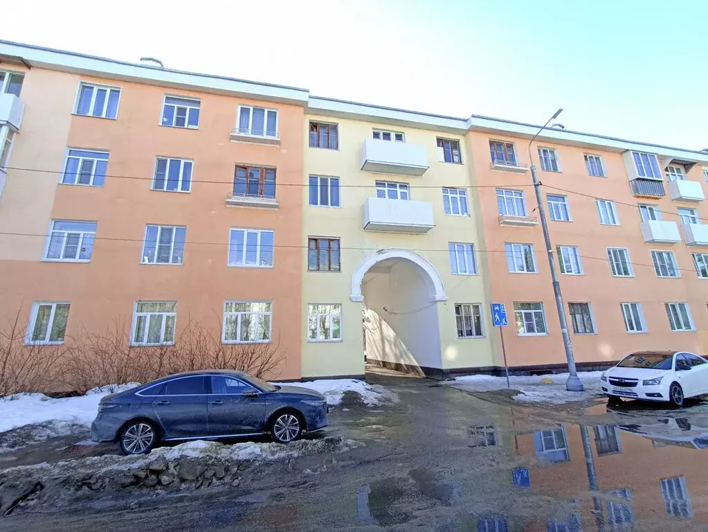 2-комнатная квартира: Серпухов, улица Крюкова, 1 (53.4 м) - Фото 1