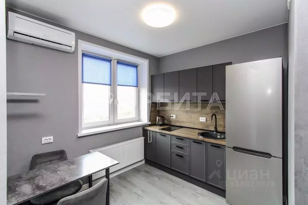 Студия Тюменская область, Тюмень Дамбовская ул., 25к1 (24.3 м) - Фото 1