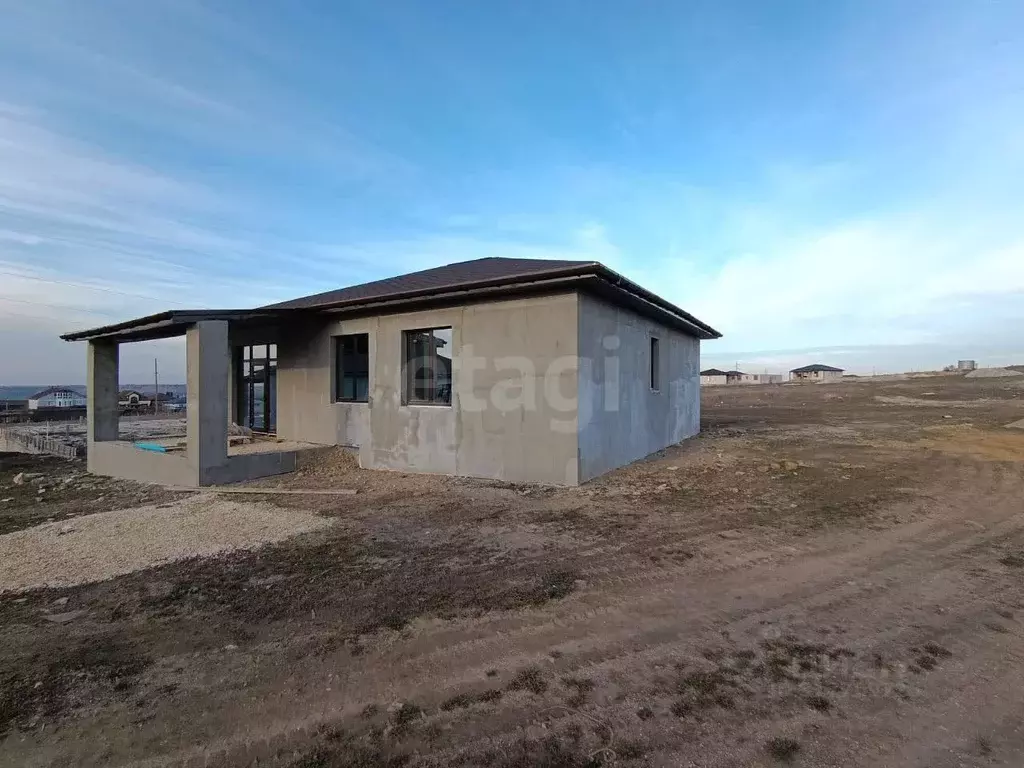 Дом в Крым, Симферопольский район, с. Чистенькое  (130 м) - Фото 1