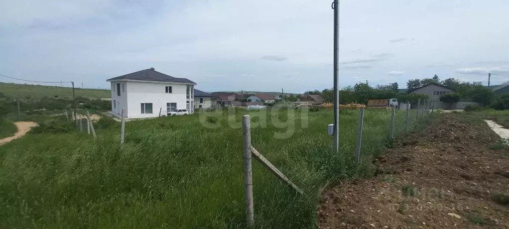 Участок в Крым, Кировский район, Старый Крым городское поселение пер. ... - Фото 1