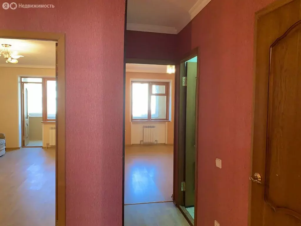 3-комнатная квартира: Владикавказ, улица Братьев Темировых, 68 (87 м) - Фото 1