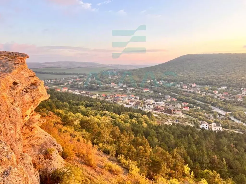 Участок в Крым, Симферопольский район, Чистенское с/пос, с. Фонтаны ... - Фото 0