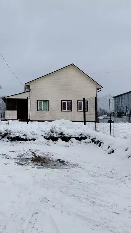 Дом в Башкортостан, Уфимский район, Кирилловский сельсовет, д. ... - Фото 0